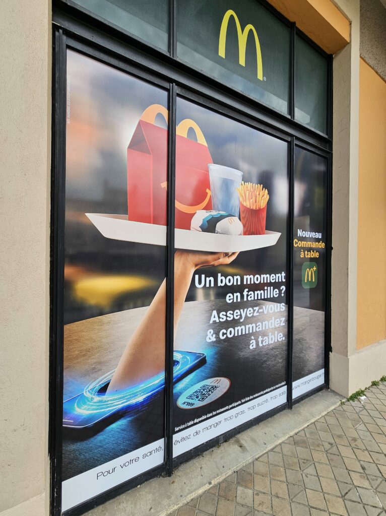 Vitrophanie Mc Donald's Bordeaux Quai des Marques